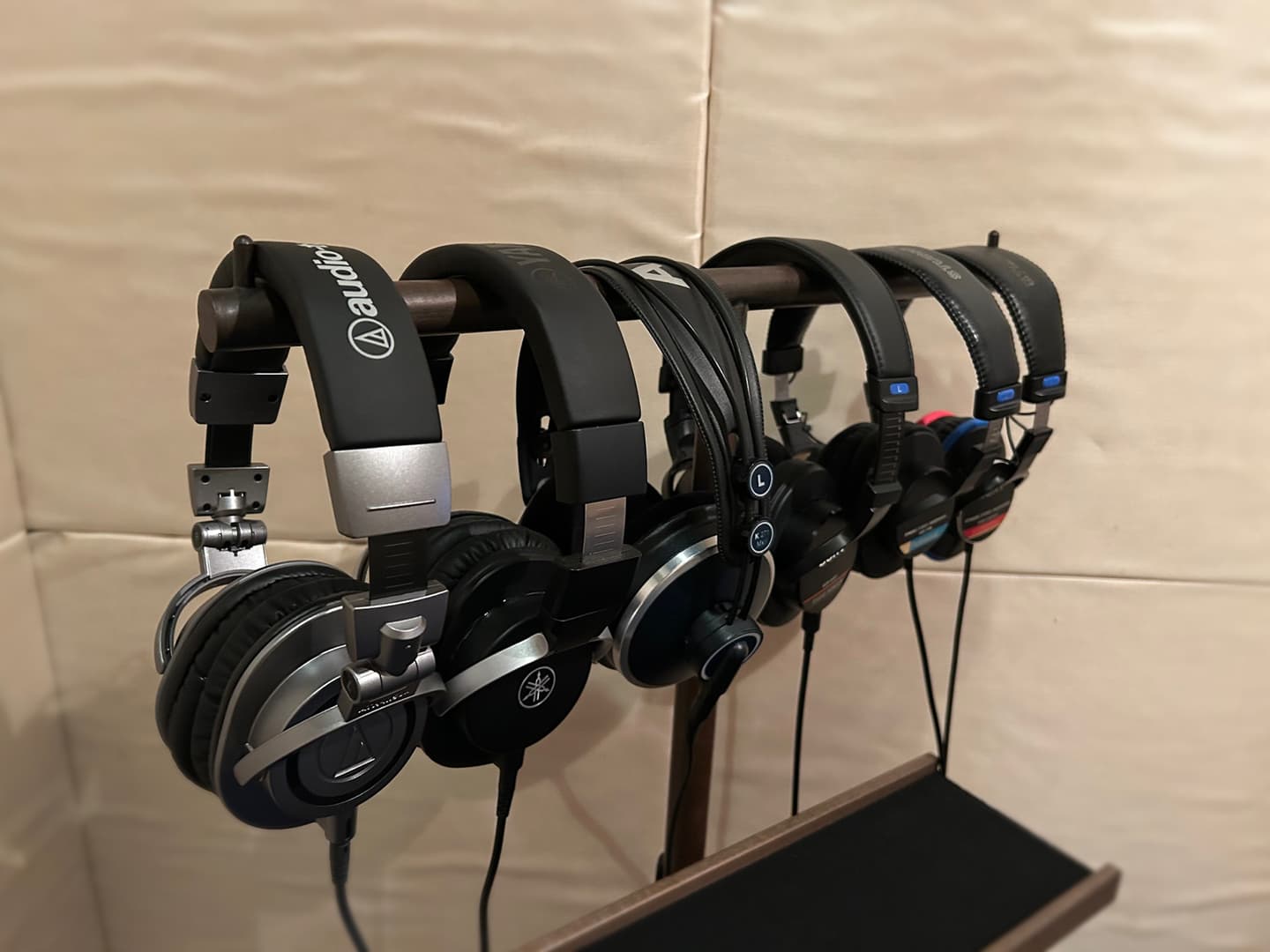 各種ヘッドホン画像